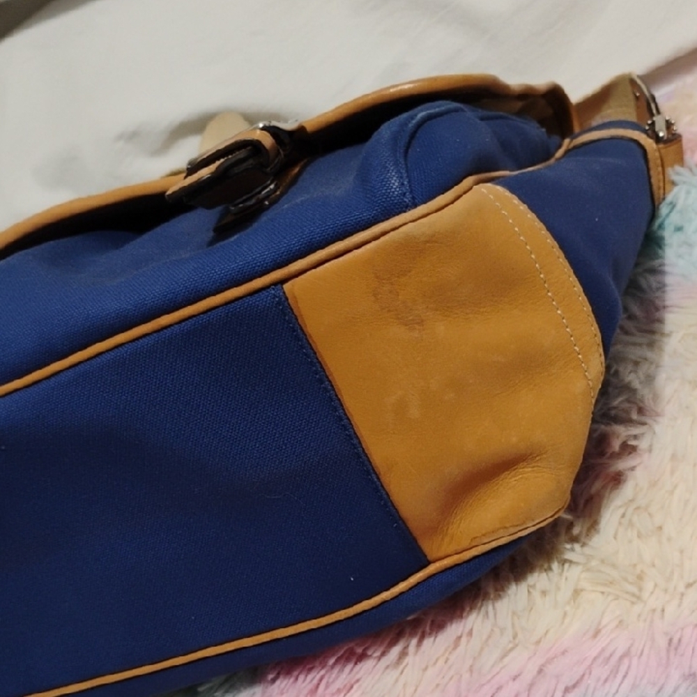 SALE! Authentic Coach Large Canvas & Leather Trim Messenger Bag W Hangtag - Picture 10 of 16